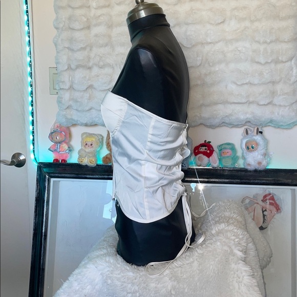 White Strapless Corset Top this is NWOT more top than corset - Picture 4 of 8